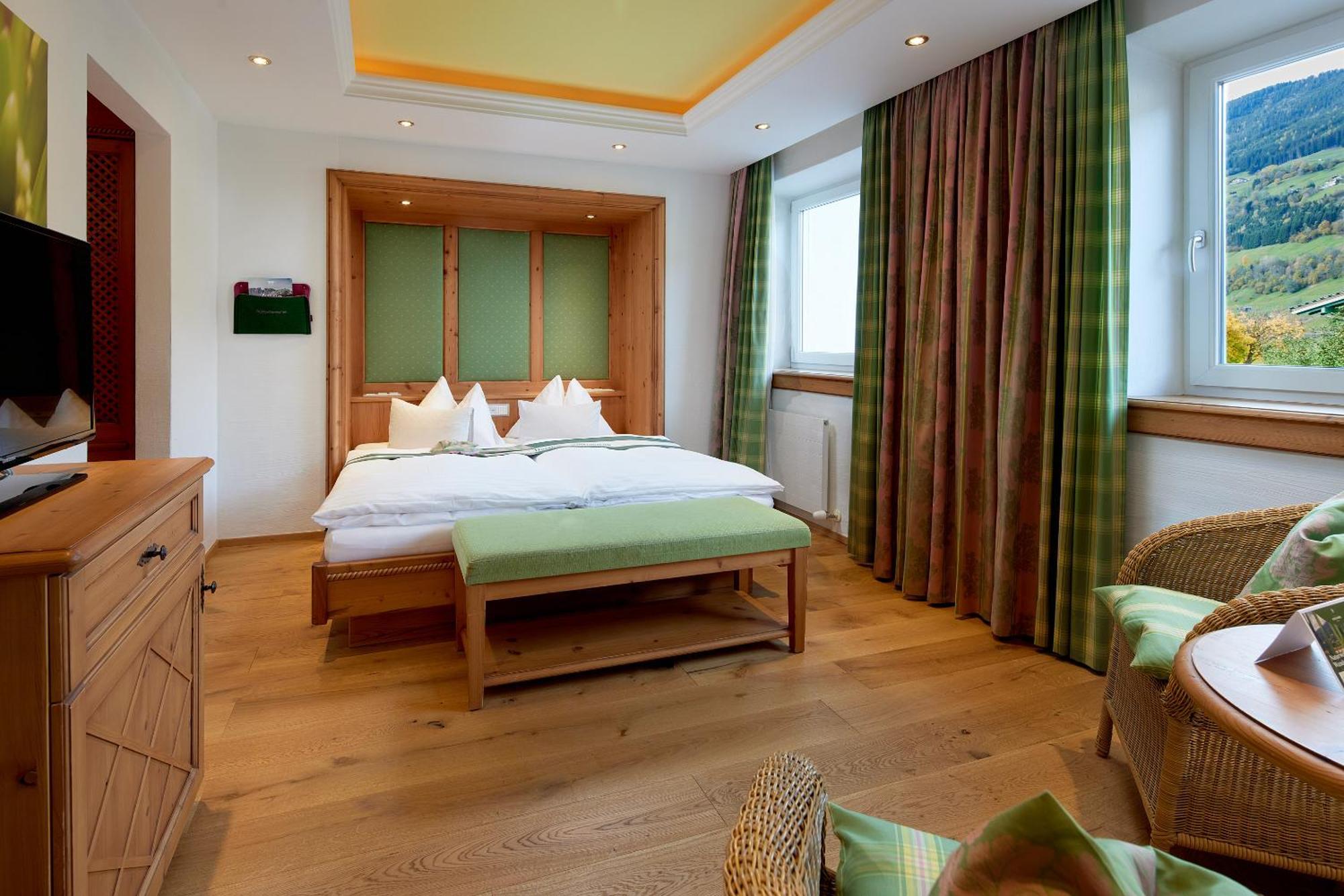 Wanderhotel Kirchner Bramberg am Wildkogel Esterno foto